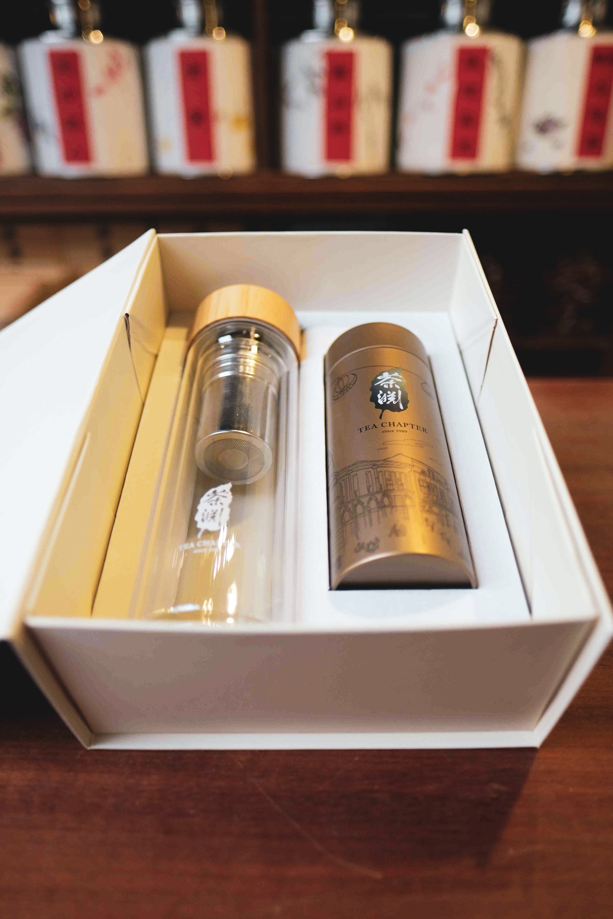 Glass Infuser Bottle with Tea Bundle – Box Set