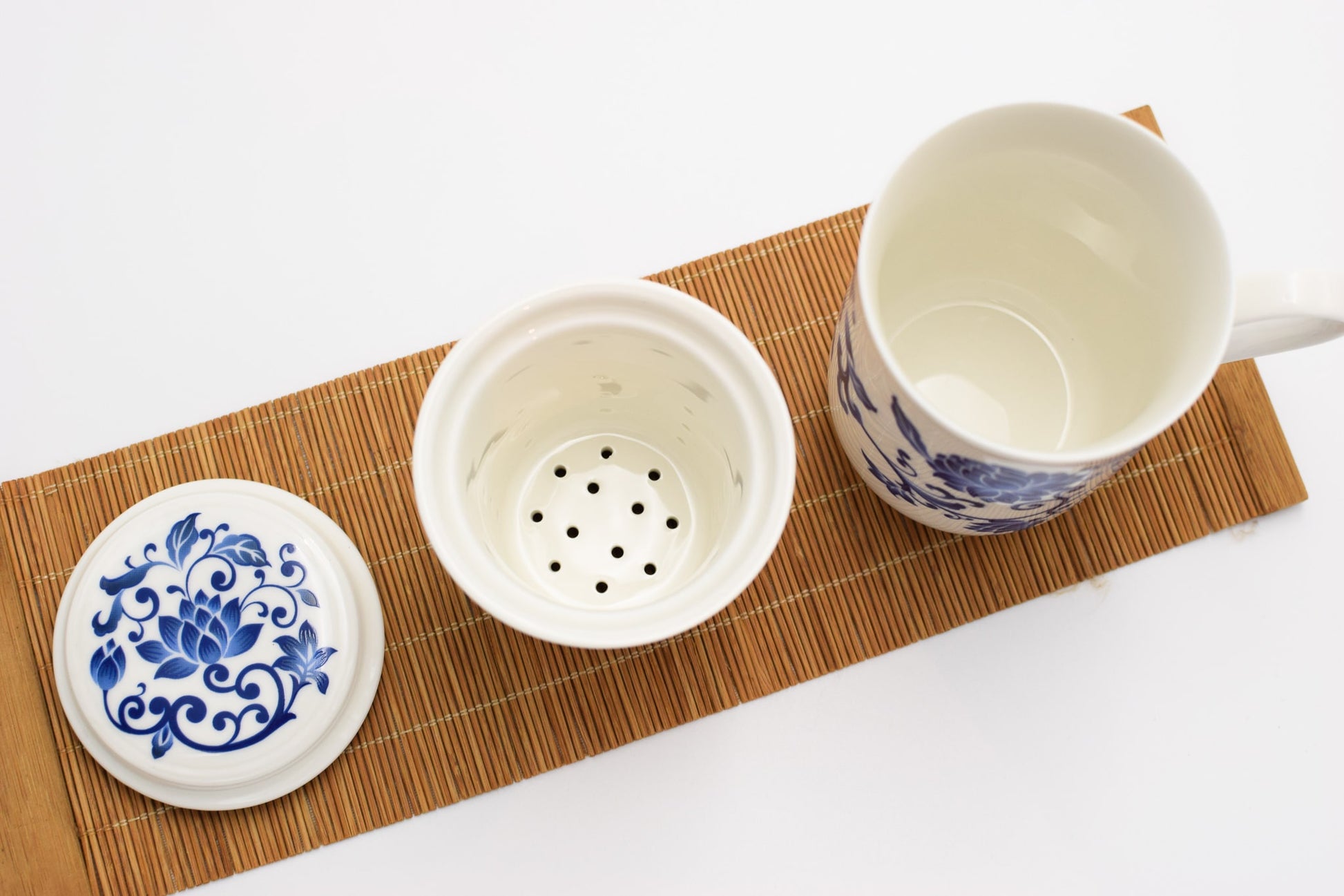 Porcelain Infuser Cup With Chinese Flower Design (Small)