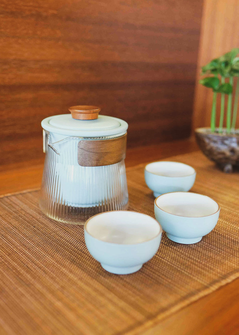 Fluted Glass Travel Tea Set